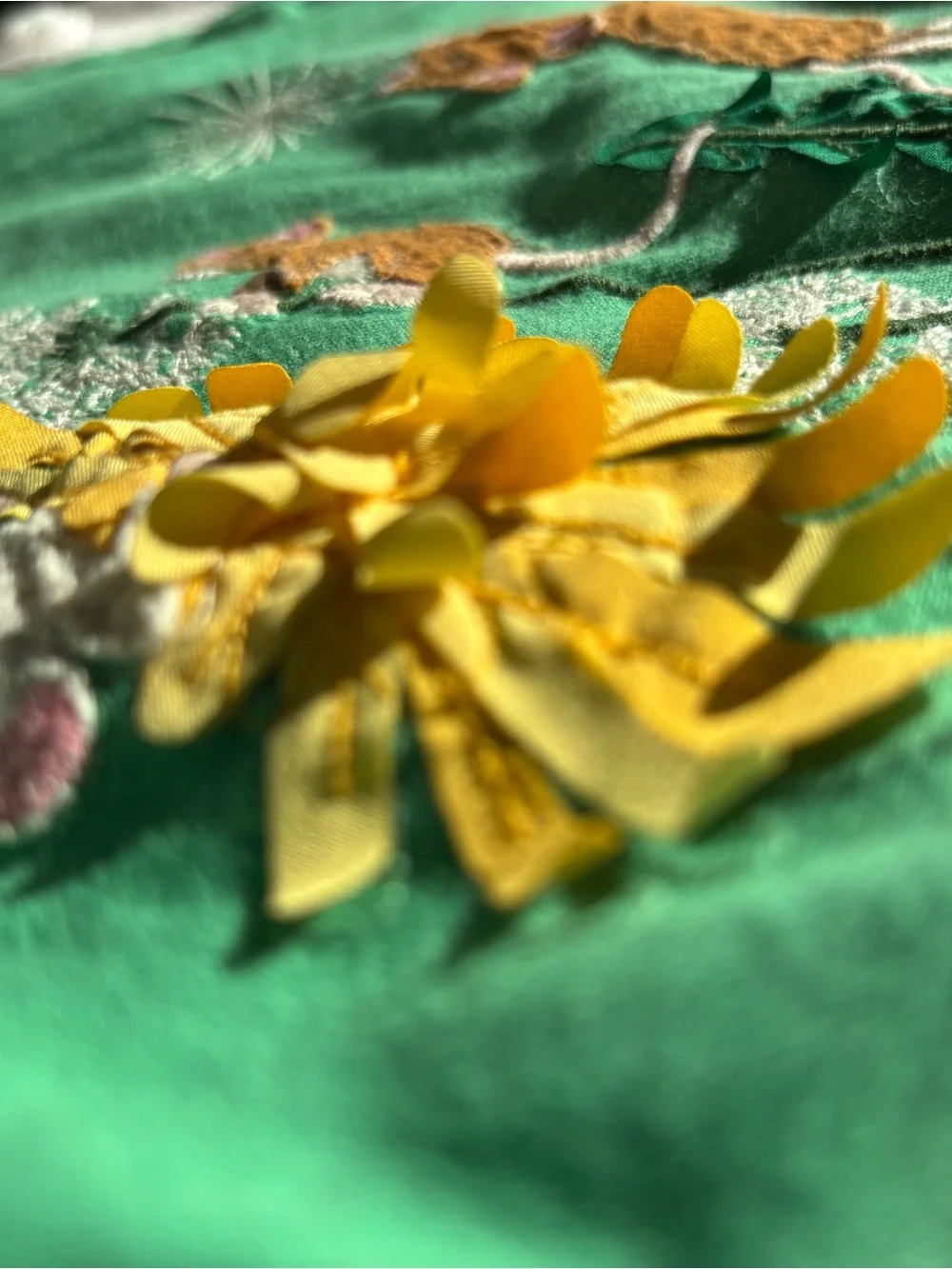 Mini Boden Puff Sleeve Appliqué Tee in Aloe with Mice & Dandelion - Picture 3 of 7